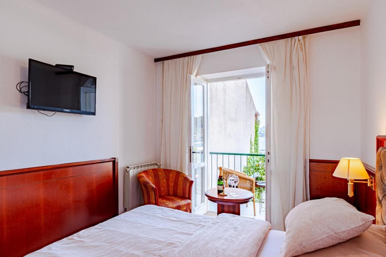 Hotel Dalmacija 尼亚卢卡 外观 照片