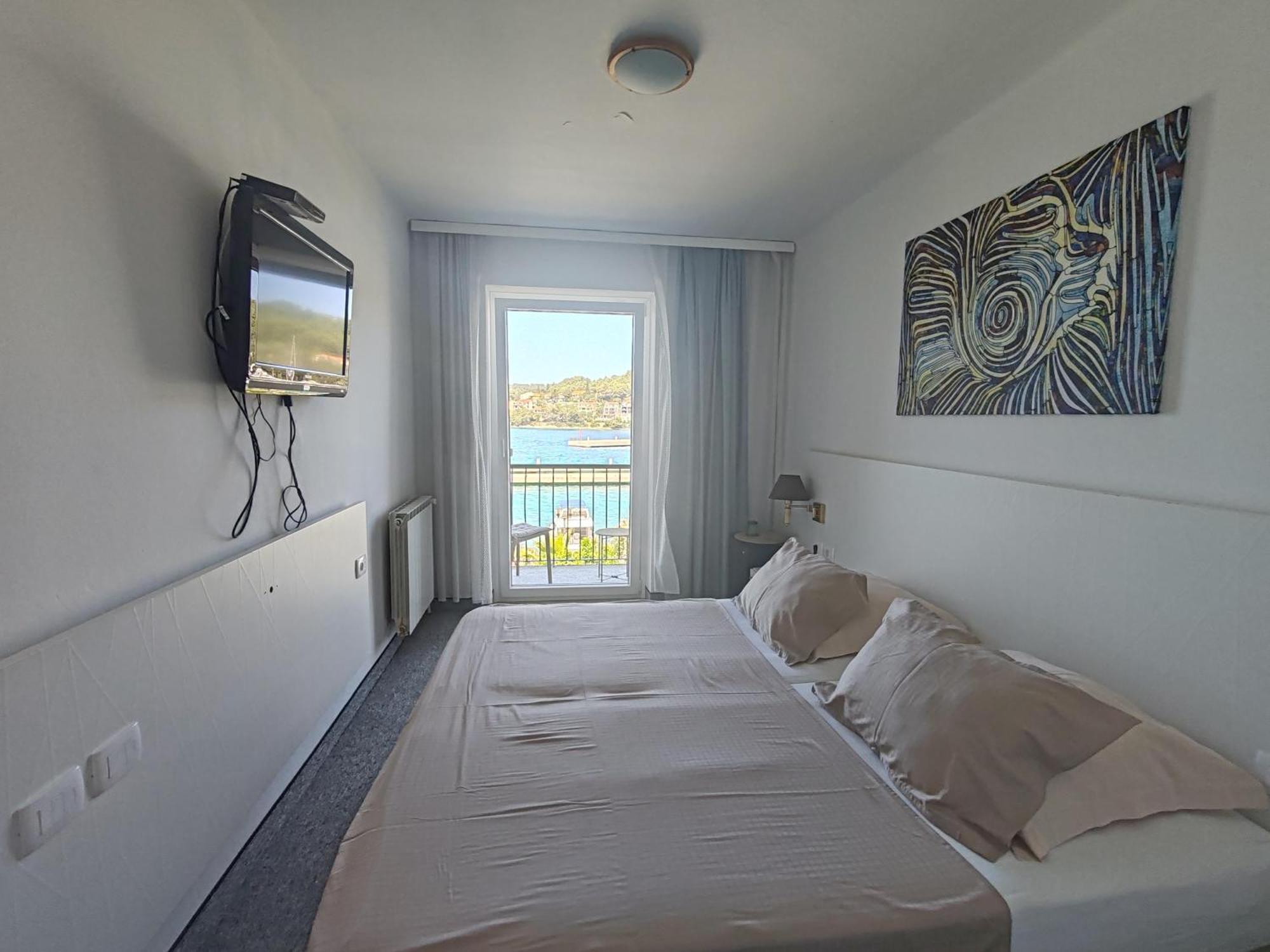 Hotel Dalmacija 尼亚卢卡 外观 照片